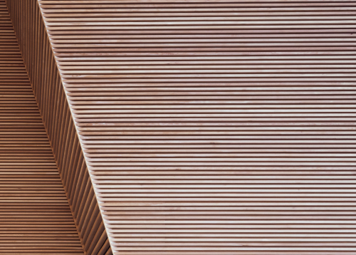 Ausschnitt des Fotos von einer Holzkonstruktion